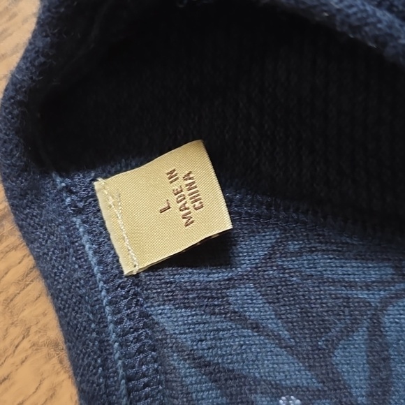 TOMMY BAHAMA Men's L Navy Blue Sweater Vneck - Picture 3 of 6